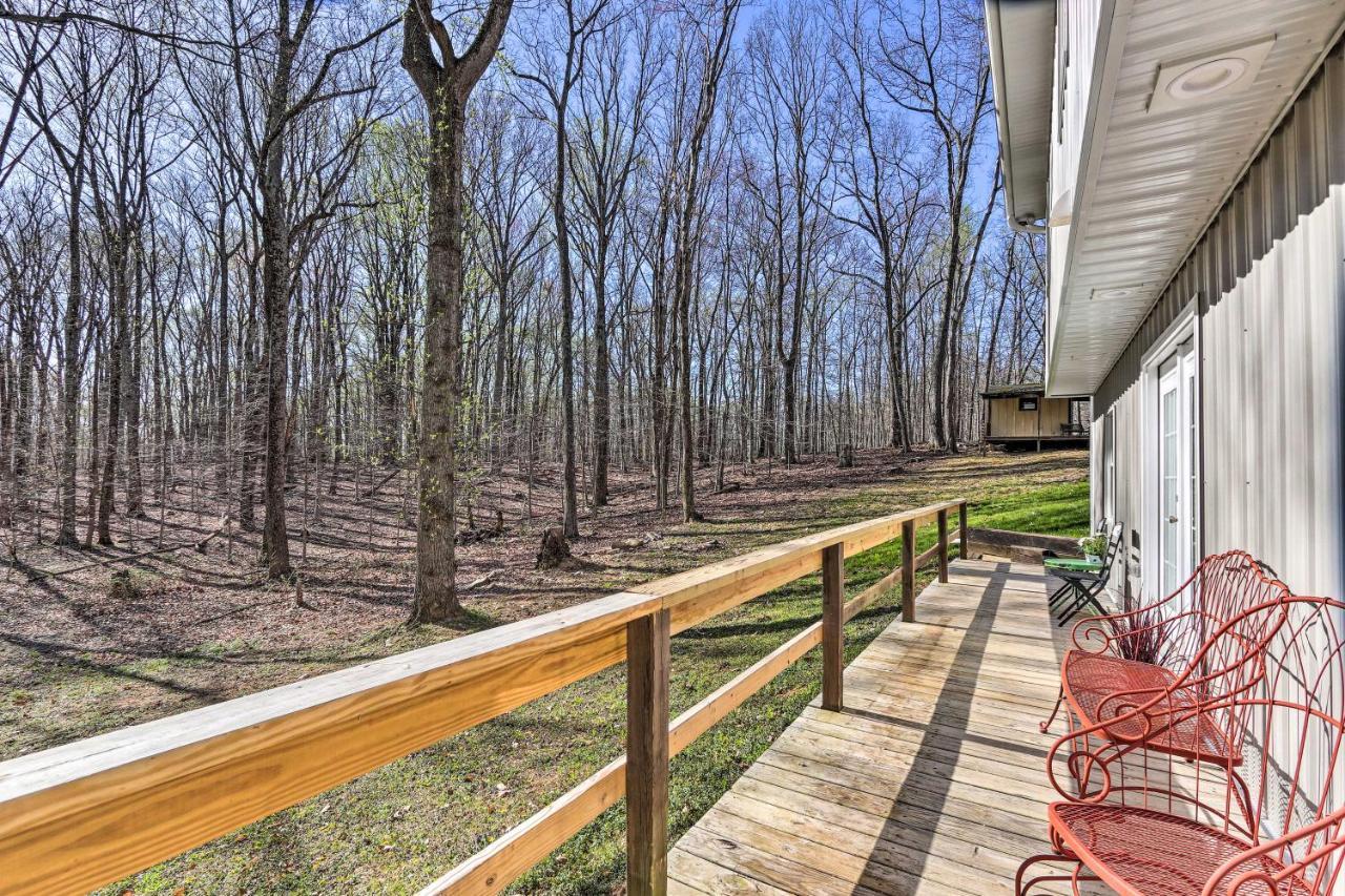 Peaceful And Secluded Knoxville Retreat With Deck Exteriör bild